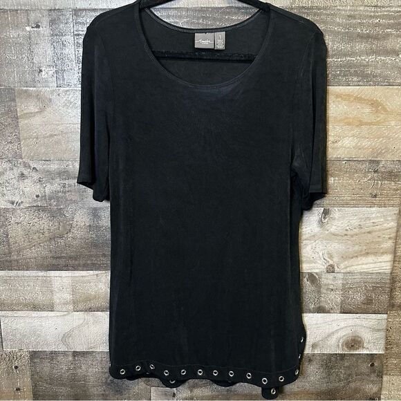 Chicos travelers size 1 black slinky top with metal details - Picture 1 of 9
